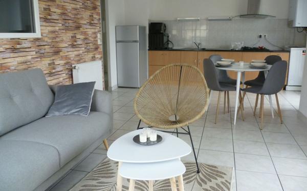 Appartement à louer    3 pièces •  Saint-Étienne-de-Saint-Geoirs