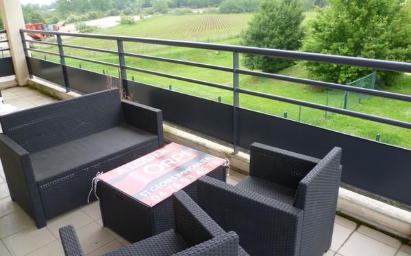 Appartement à louer    3 pièces •  Saint-Étienne-de-Saint-Geoirs