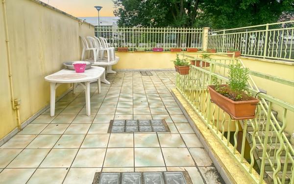 Maison à vendre    5 pièces •  Saint-Denis