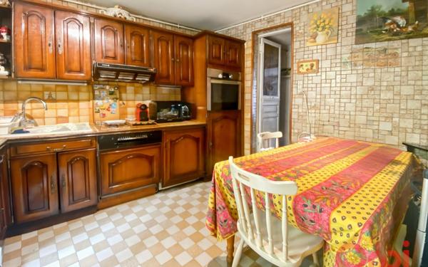 Maison à vendre    5 pièces •  Saint-Denis