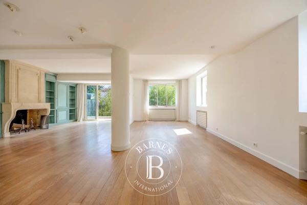 Garches, Maison 5 Chambres -  269 m² à vendre