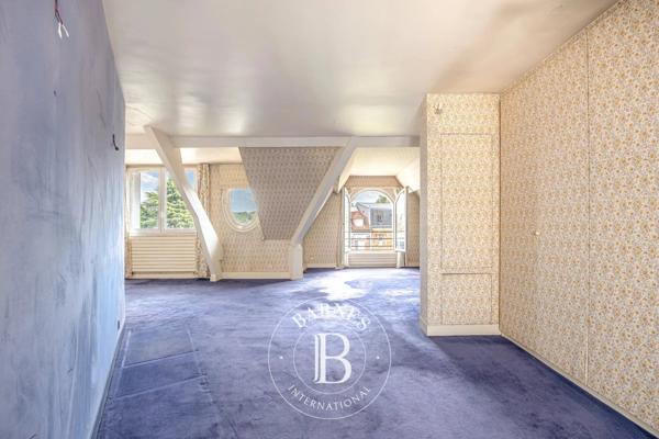 Garches, Maison 5 Chambres -  269 m² à vendre