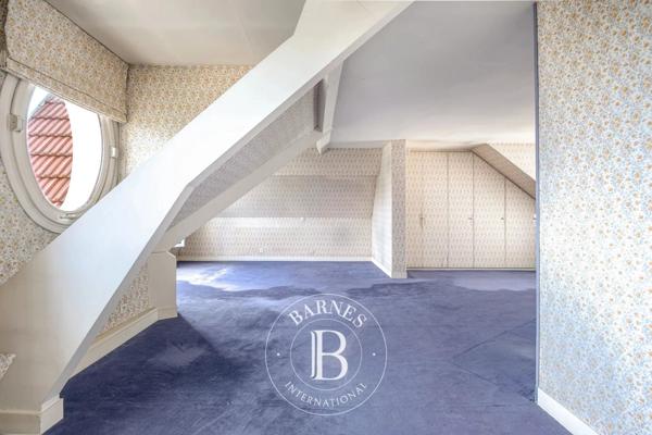 Garches, Maison 5 Chambres -  269 m² à vendre