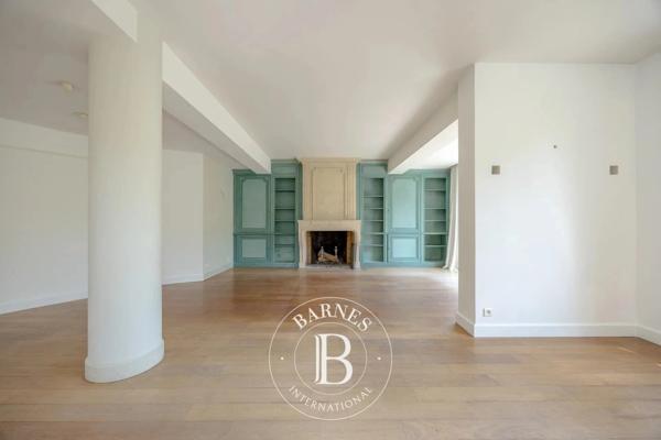 Garches, Maison 5 Chambres -  269 m² à vendre
