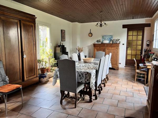 Maison à vendre |                                       Mussidan |                                        5 pièces  |  140 m²