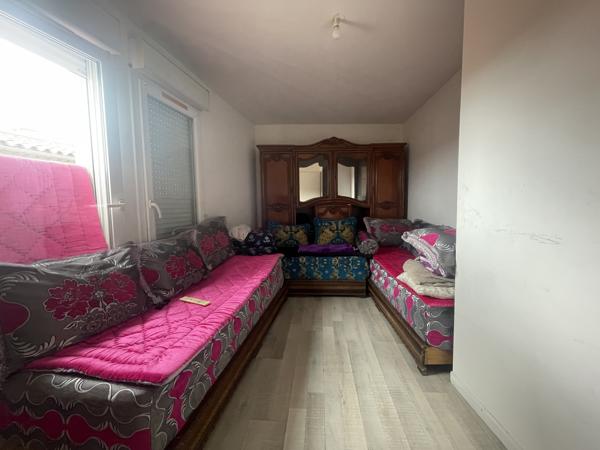 CARCASSONNE - Idéal investisseurs ! Immeuble 3 appartements 1 T3 Duplex + 2 T2 + 1 maison T4 indépendante Détails des diagnostics énergétiques