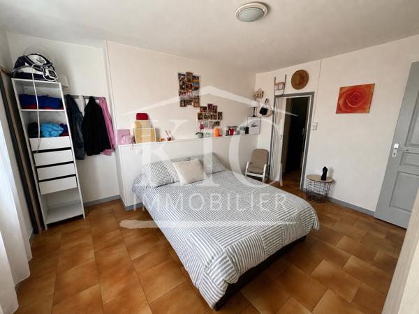 CARCASSONNE - Idéal investisseurs ! Immeuble 3 appartements 1 T3 Duplex + 2 T2 + 1 maison T4 indépendante Détails des diagnostics énergétiques