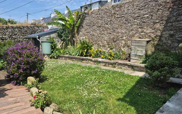 Maison à louer    3 pièces •  Audierne