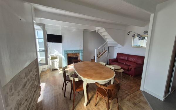 Maison à louer    3 pièces •  Audierne