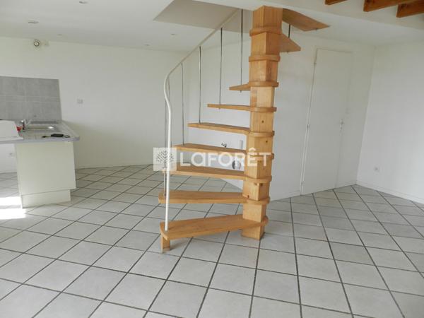 Location appartement près de SAINTE FOY LES LYON - 3 pièce(s) - 42 m² - 738 €/mois