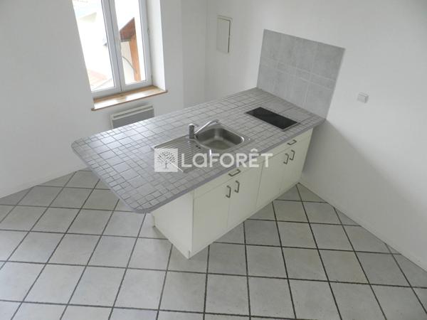 Location appartement près de SAINTE FOY LES LYON - 3 pièce(s) - 42 m² - 738 €/mois