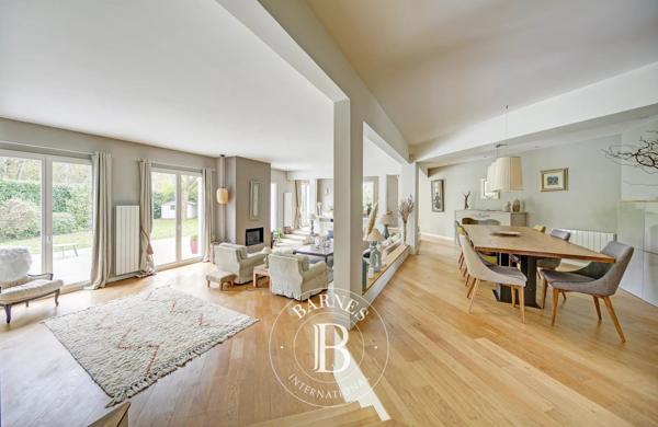 Saint-Nom-la-Bretèche, Maison 4 Chambres -  246 m² à vendre