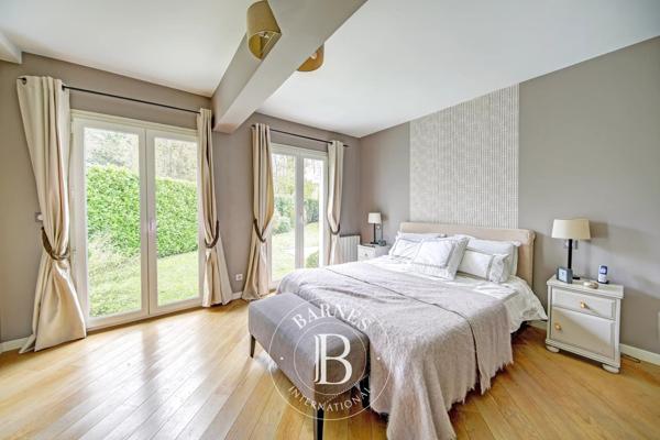 Saint-Nom-la-Bretèche, Maison 4 Chambres -  246 m² à vendre