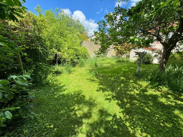 Maison à vendre    5 pièces • 100,38 m2 Aulnay-sous-Bois