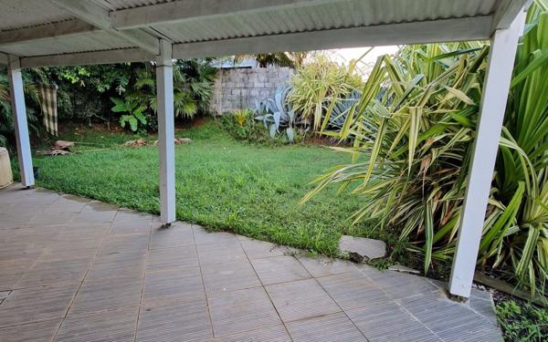 Maison à louer    4 pièces • 95 m2 Sainte-Rose