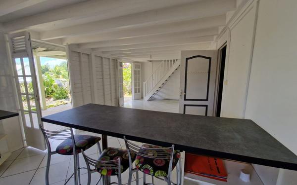 Maison à louer    4 pièces • 95 m2 Sainte-Rose
