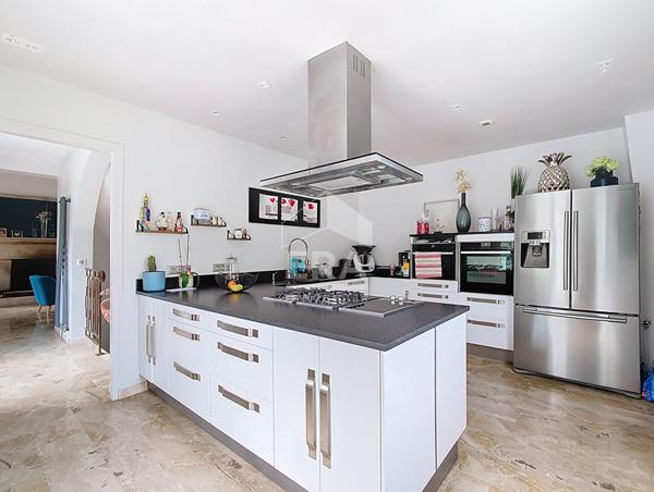 Domaine du Lys  Propriété de caractère au fort potentiel