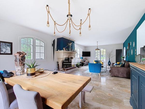 Domaine du Lys  Propriété de caractère au fort potentiel