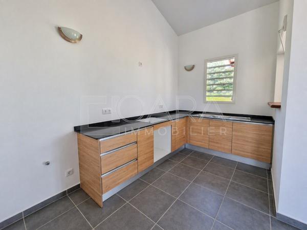 Location Maison 4 Pièce(s) MACOURIA (97355) 1 147 €