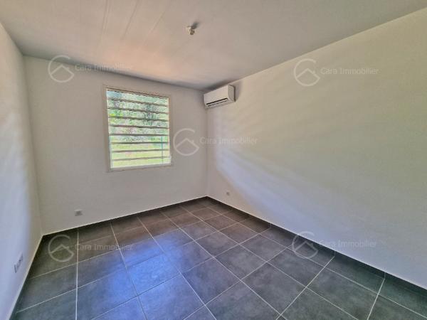 Location Maison 4 Pièce(s) MACOURIA (97355) 1 147 €