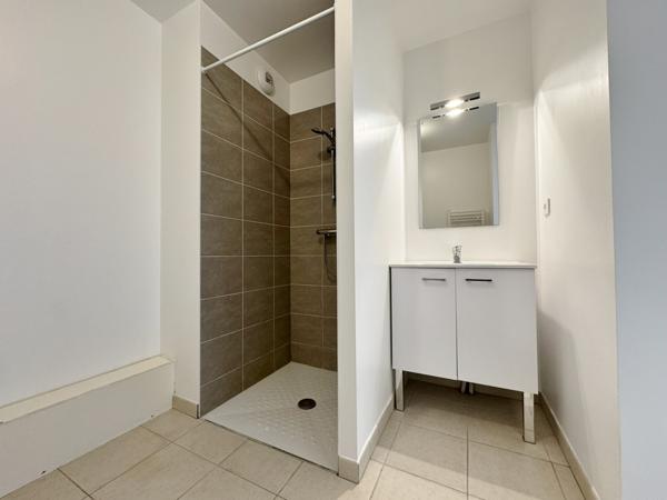 Appartement  2 pièce(s)  1 chambre(s)  42 m²