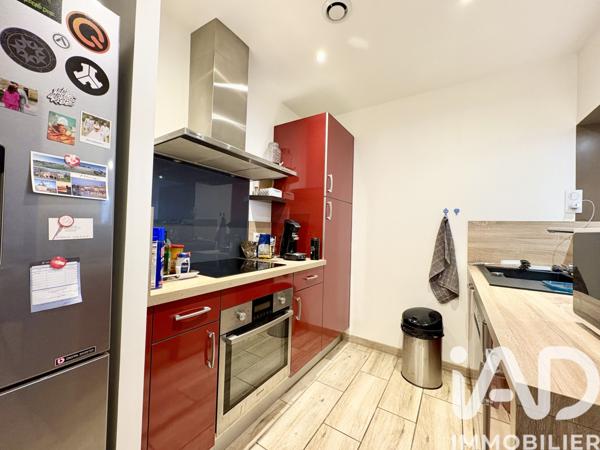 Appartement à vendre 4 pièces 75 m² Pont-Sainte-Marie