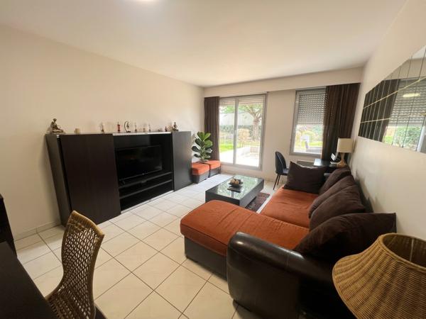 Appartement
         3 pièces
        - 69 m² 264 900 € *