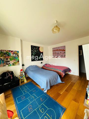 Maison à Villethierry, 89140 - 5 pièces 257m²