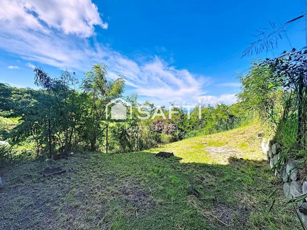 Appartement T3 traversant avec son jardin, vue mer.