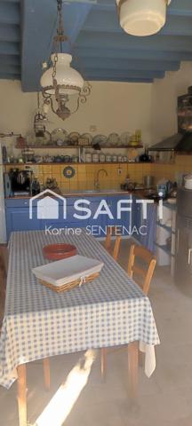 Très belle longère rénovée avec goût . Vous vous retrouvez dans un coin tranquille ou passez de bonnes vacances et puisez votre energie