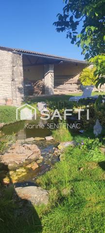 Très belle longère rénovée avec goût . Vous vous retrouvez dans un coin tranquille ou passez de bonnes vacances et puisez votre energie