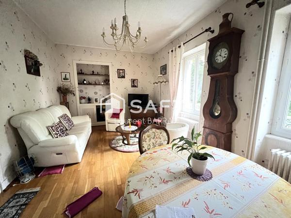 Ravissante maison de village avec garage et terrain attenant