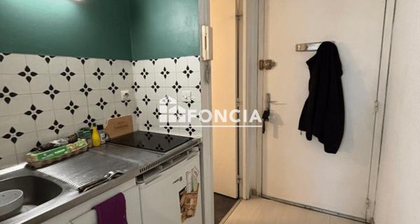 À vendre Studio 20.79 m² - Pau 64000
