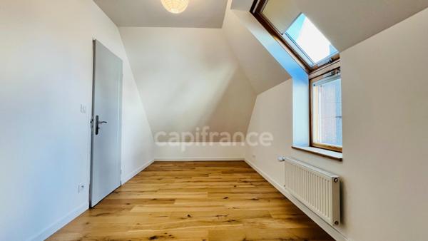 Quimper (29) - Maison centre ville de 75,21 m² habitable - 124 m² utiles - Terrasse - Double garage.