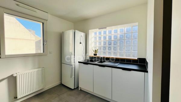 Quimper (29) - Maison centre ville de 75,21 m² habitable - 124 m² utiles - Terrasse - Double garage.