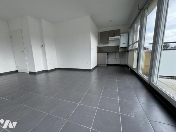 Studio avec balcon et parking Saint Saulve proche Valenciennes 