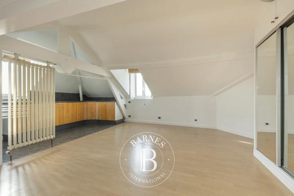 Le Mesnil-le-Roi, Maison 3 Chambres -  197 m² à vendre