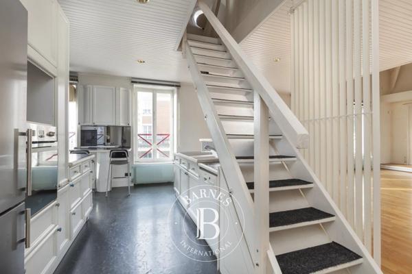 Le Mesnil-le-Roi, Maison 3 Chambres -  197 m² à vendre