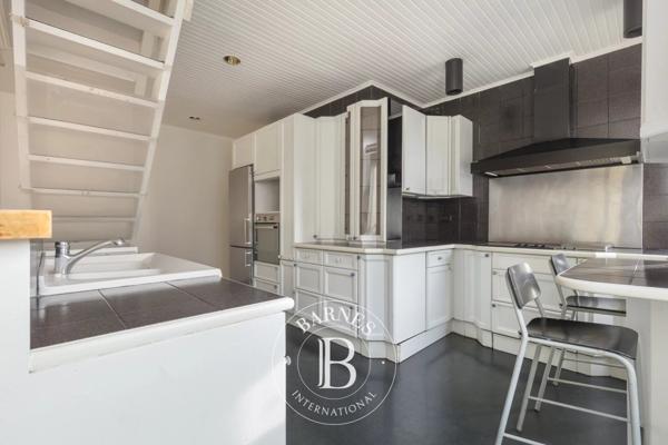 Le Mesnil-le-Roi, Maison 3 Chambres -  197 m² à vendre