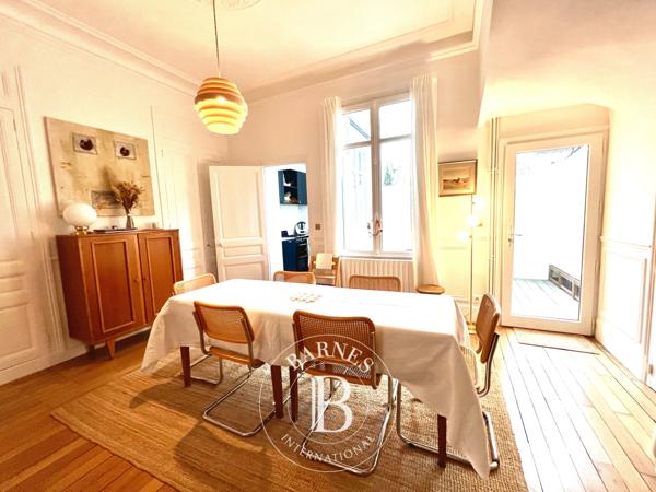 Tours, Maison de ville 6 Chambres  à vendre