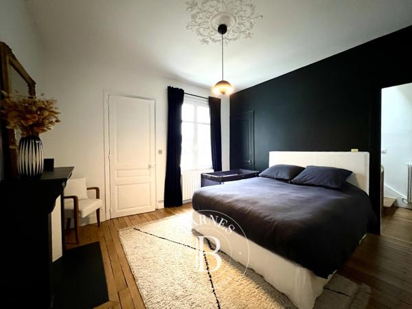 Tours, Maison de ville 6 Chambres  à vendre