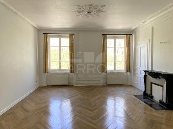 APPARTEMENT T2 A LOUER - ST ETIENNE - 90.77 m 2 - 642 € charges comprises par mois