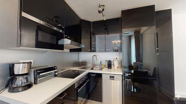 EXCLUSIVITE - Coeur Montmartre - Rare - 2 Pièces Rénové