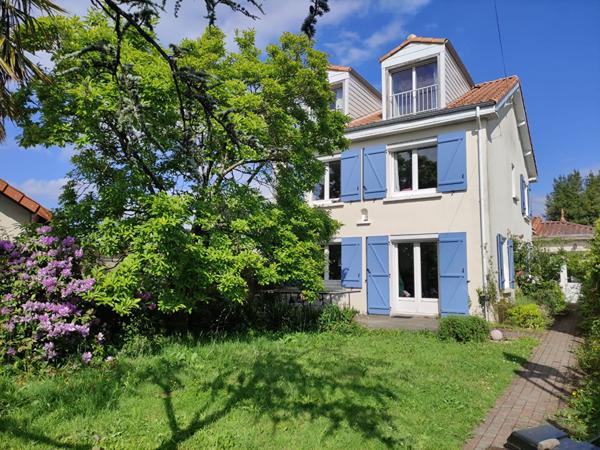 Maison Familiale 172 m² - 7 Chambres - Hyper Centre VERTOU