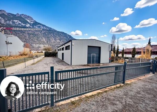 Local Commercial 2 pièces - 200 m²