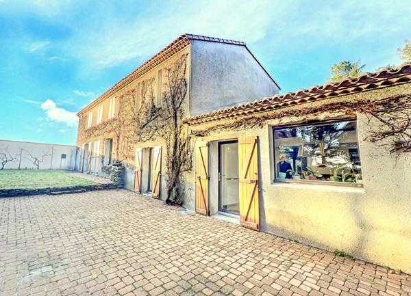 Maison Saint Julien De Concelles 7 pièce(s) 251 m²