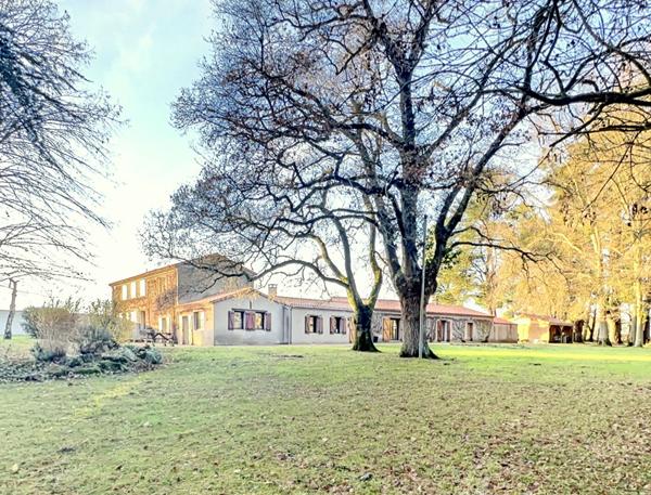 Maison Saint Julien De Concelles 7 pièce(s) 251 m²