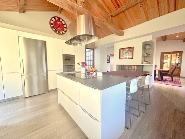 Maison Saint Julien De Concelles 7 pièce(s) 251 m²