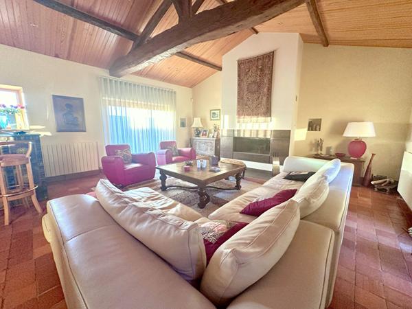 Maison Saint Julien De Concelles 7 pièce(s) 251 m²