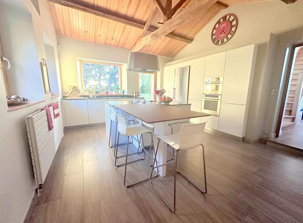 Maison Saint Julien De Concelles 7 pièce(s) 251 m²